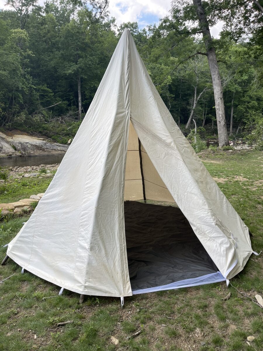canvastent-974wxq-1.jpg Organic Canvas Tipi Tent — Non Toxic, Beeswaxed | Lucky Sheep - Afbeelding 1