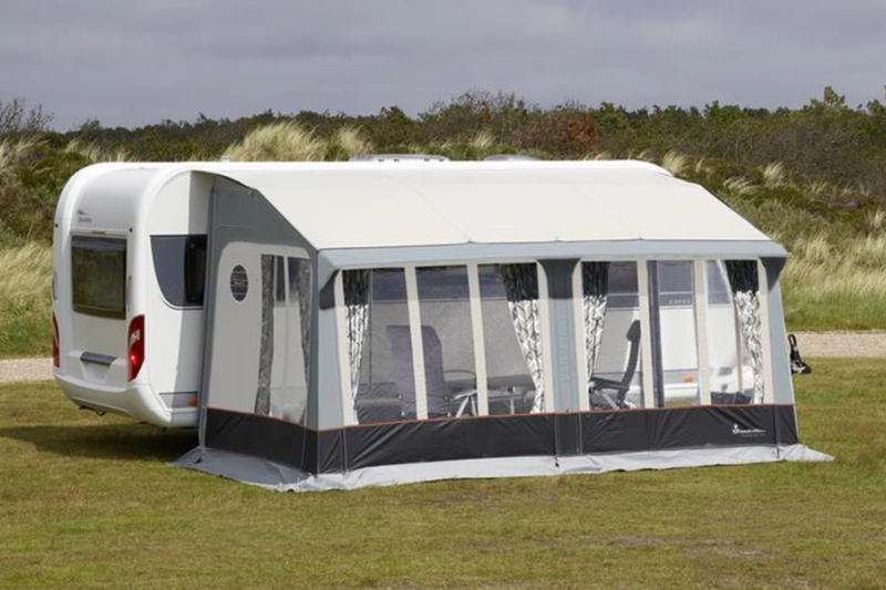 deeltent-caravan-370cas.webp Isabella deeltent Universal Dawn 420 | Van den Elzen caravans en recreatie - Afbeelding 1