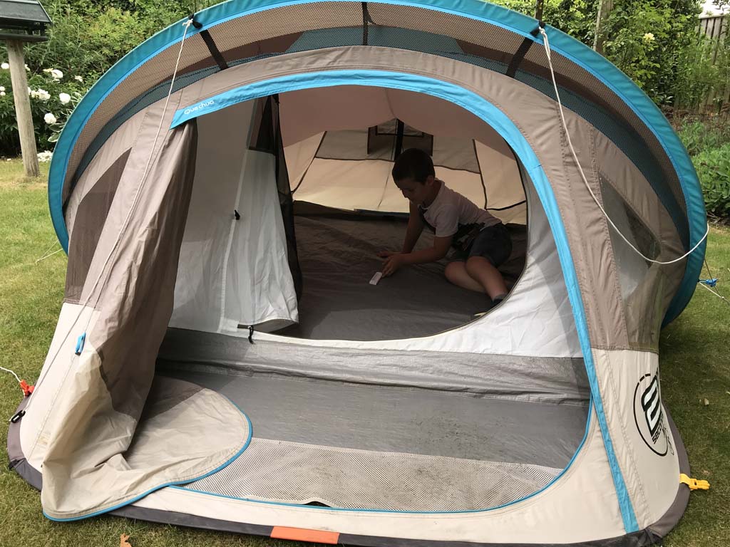 fresh-n-black-tent-486rzc-1.jpg Quechua Fresh & Black tent van Decathlon: eerlijke en volledige review - Afbeelding 1
