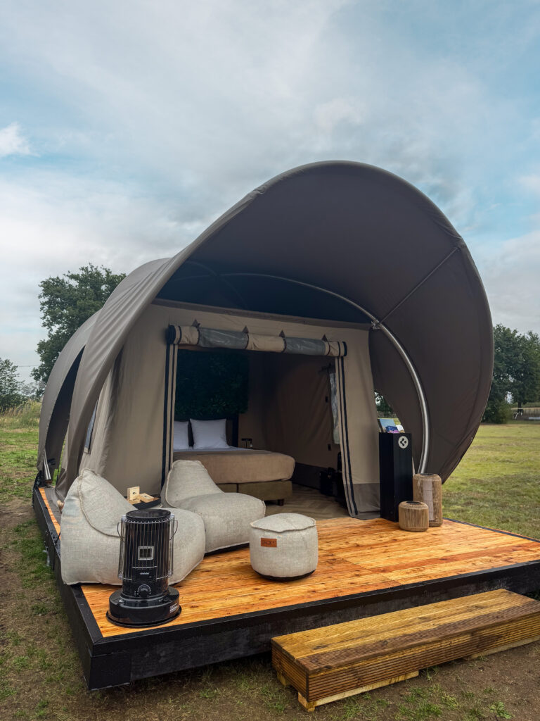 hoge-tent-465pio-1.jpg Glamping Lodge kopen? Luxueze lodges zelf samen te stellen - Afbeelding 1