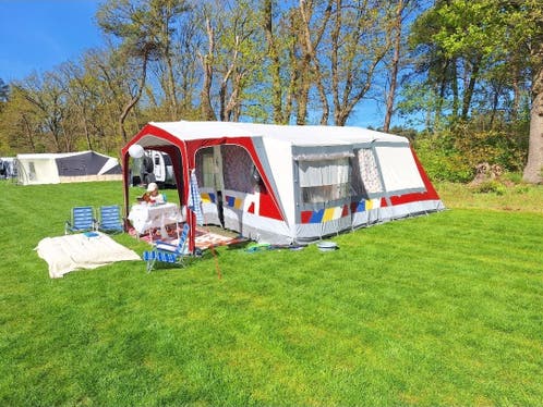 makkelijk-op-te-zetten-tent-969knm-1.jpg Vintage 6 persoons tent Makkelijk op te zetten (m2419852696) — Tenten — Marktplaats - Afbeelding 1