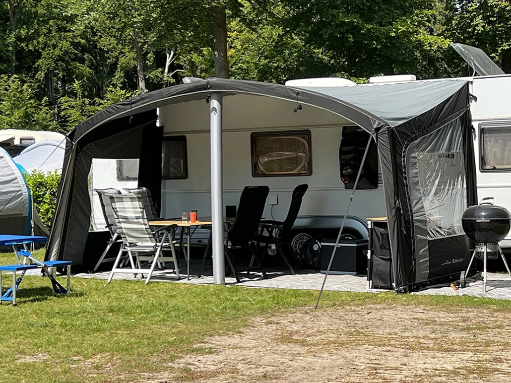 opblaasbare-luifel-caravan-696peo.webp Walker Active opblaasbare caravanluifel. Zeer snel op te bouwen. - Afbeelding 1