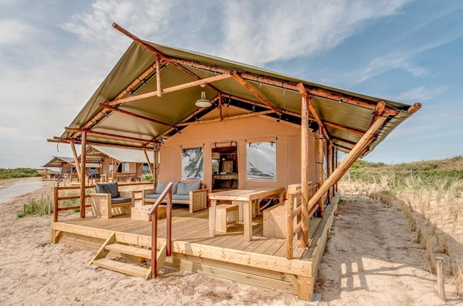 safaritent-camping-047pfd-1.jpg Deze 6 safaritenten liggen aan het strand LuxeTent.nl - Afbeelding 1