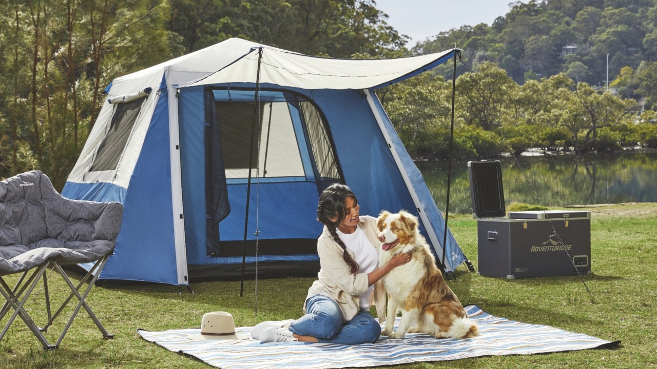 tent-aldi-623tqn-1.jpg Aldi camping special buy launches with awesome pop up tent | escape.news.com.au - Afbeelding 1