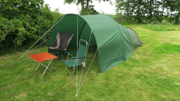 tent-met-luifel-407prs-1.jpg Kampeerluifel | Tatteljee Tenten, Slaapzakken en Luifels - Afbeelding 1