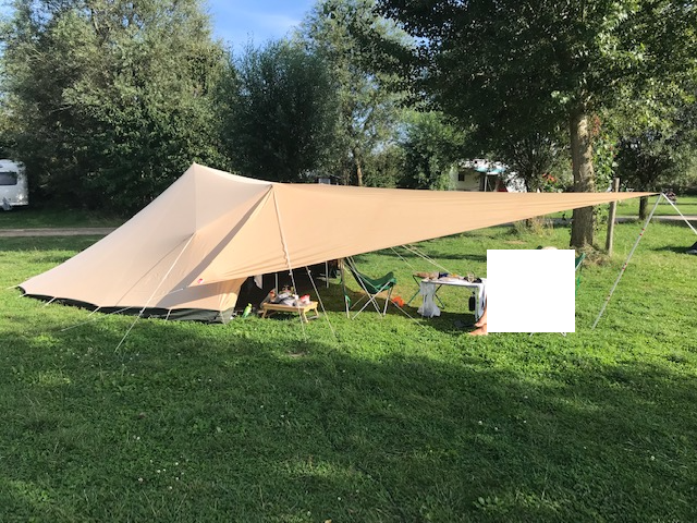 tent-met-luifel-498mrk.png Kampeerluifel | Tatteljee Tenten, Slaapzakken en Luifels - Afbeelding 1