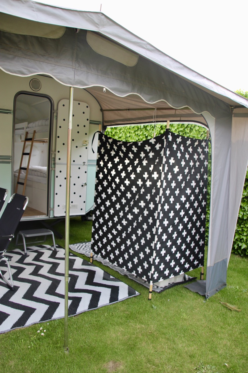 toilettent-155xrb-1.jpg Je eigen wc tent! Caravanity | happy campers lifestyle - Afbeelding 1
